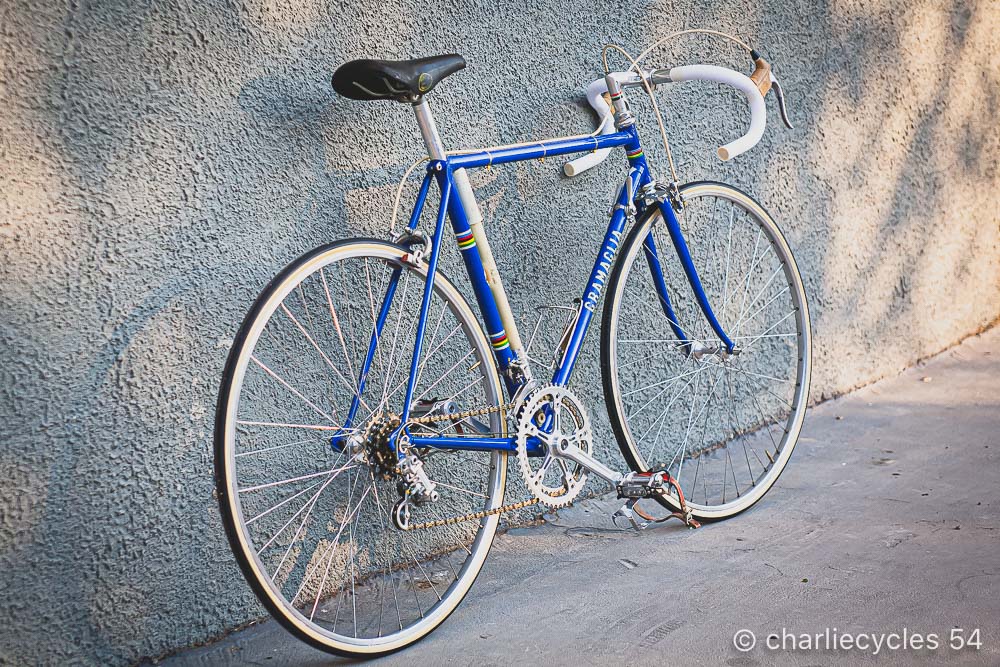 charliecycles54.com